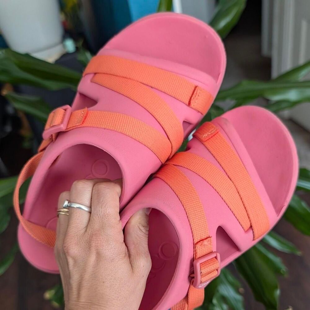 Big Kid’s Chaco Chillos Sport Slip On Sling Back Sandal Pink Orange Size 6